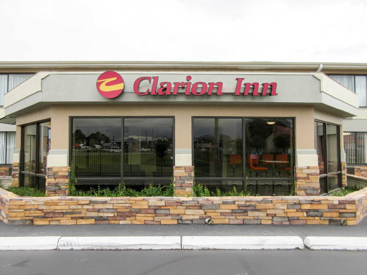 Quality Inn Ferry Pass Exterior photo